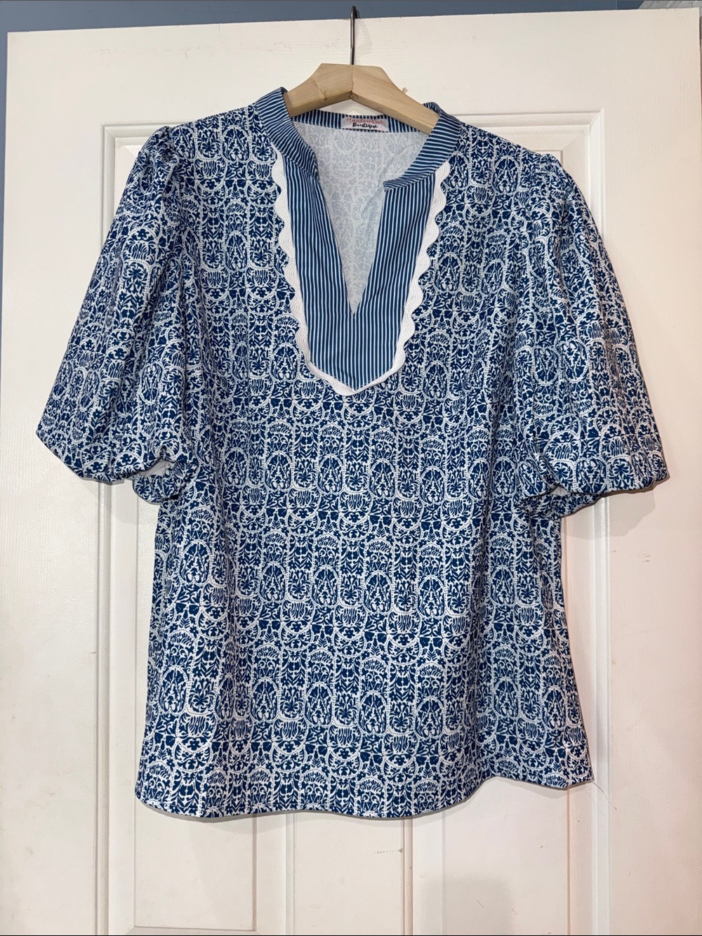 Blue Printed V-Neck Puff Sleeve Women's Top